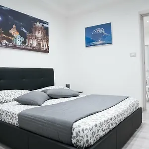 Tourist's Apartament Katania